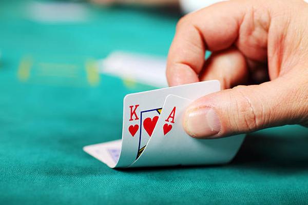 How to Safely Handle Poker Funds